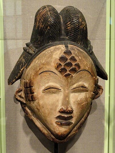 Masque Okuyi / Mukudj