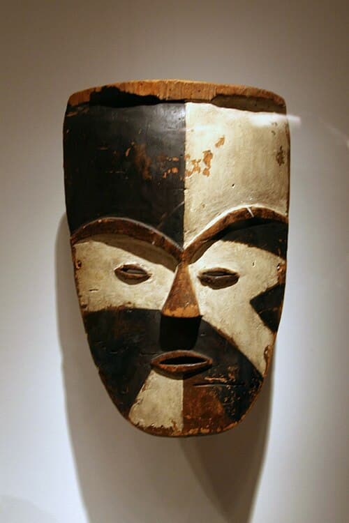 Masque Tsogo du Bwiti