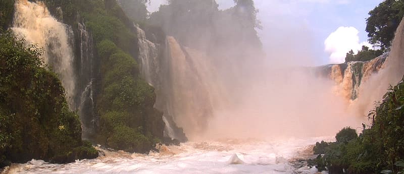 Chutes de Kongou (56 m) — Parc National d'Ivindo, site UNESCO depuis 2021